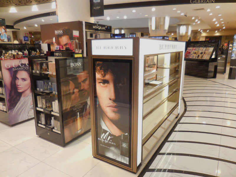 Mobiliario Comercial